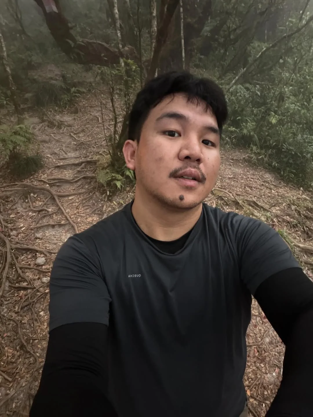 ค่ายบนยอด